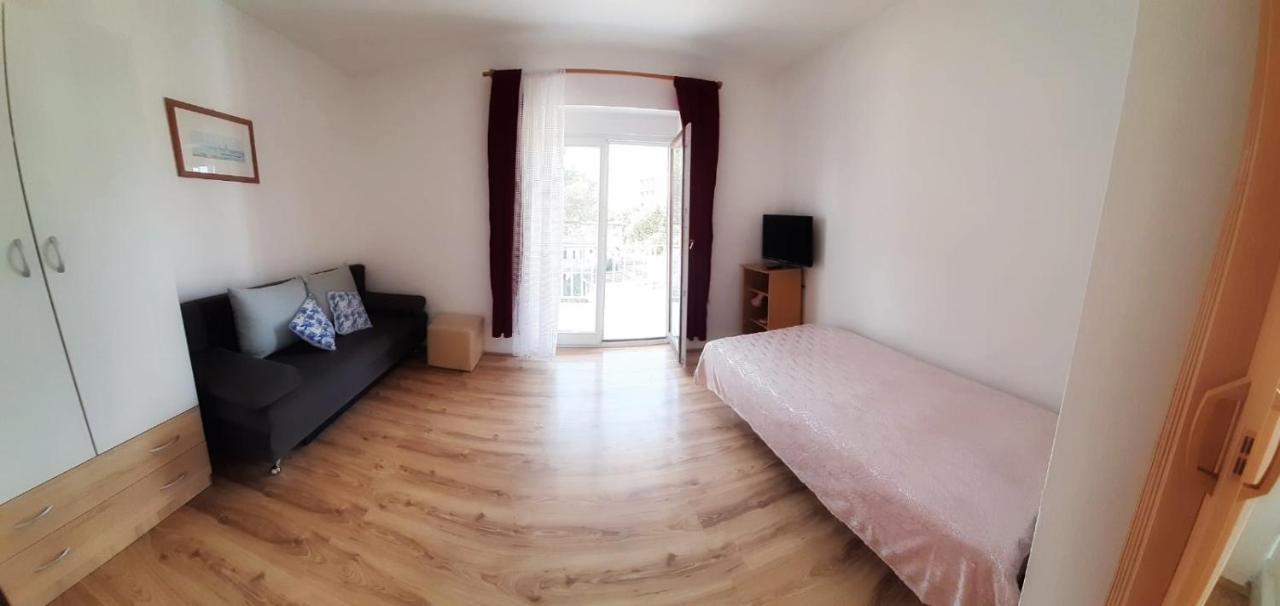 Apartmani Leon Biograd Na Moru Luaran gambar