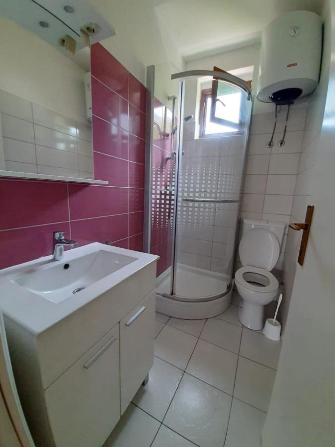 Apartmani Leon Biograd Na Moru Luaran gambar