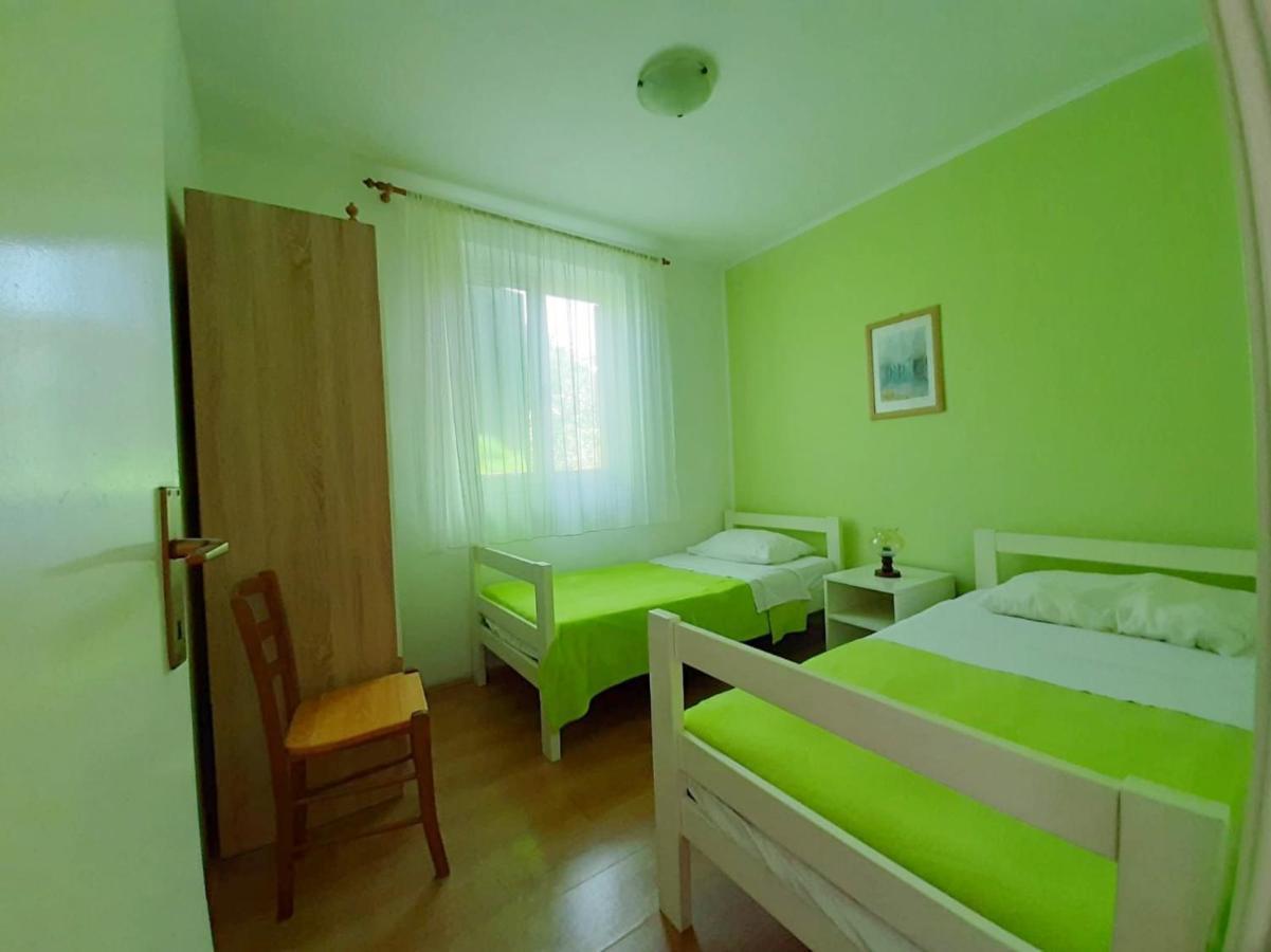 Apartmani Leon Biograd Na Moru Luaran gambar