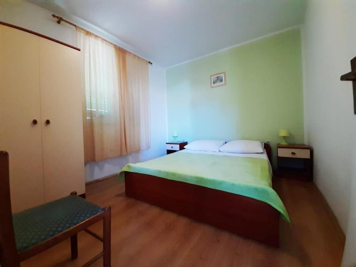 Apartmani Leon Biograd Na Moru Luaran gambar