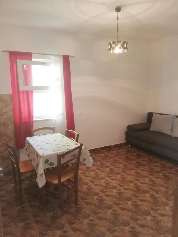 Apartmani Leon Biograd Na Moru Luaran gambar