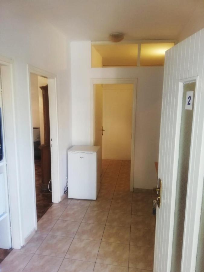 Apartmani Leon Biograd Na Moru Luaran gambar